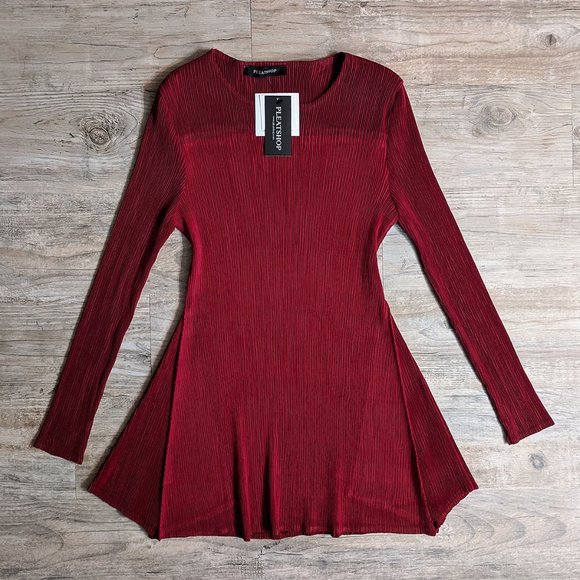 Red Pleated Mia Top - Picture 9 of 9